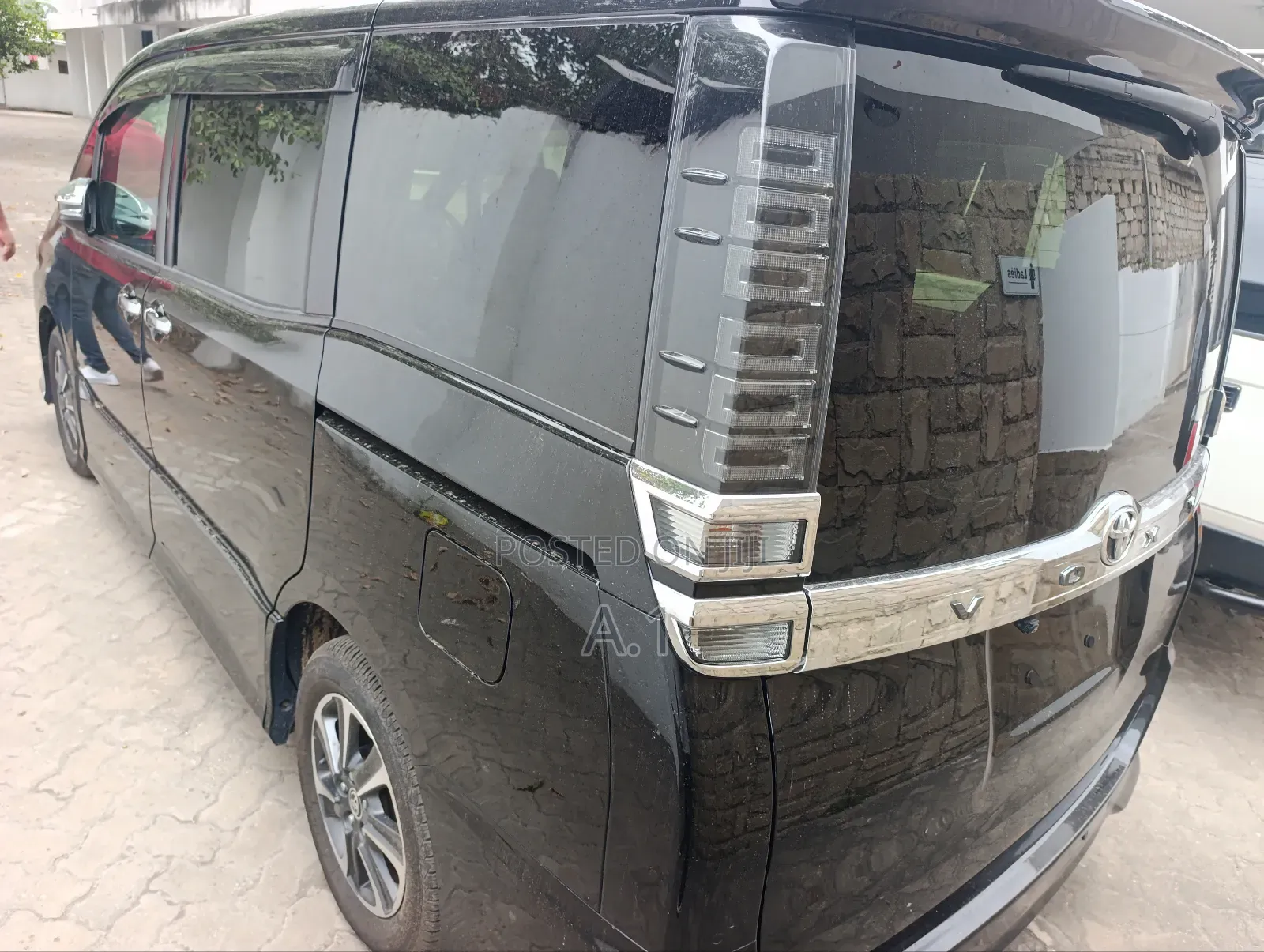 Toyota Voxy 2018 Black