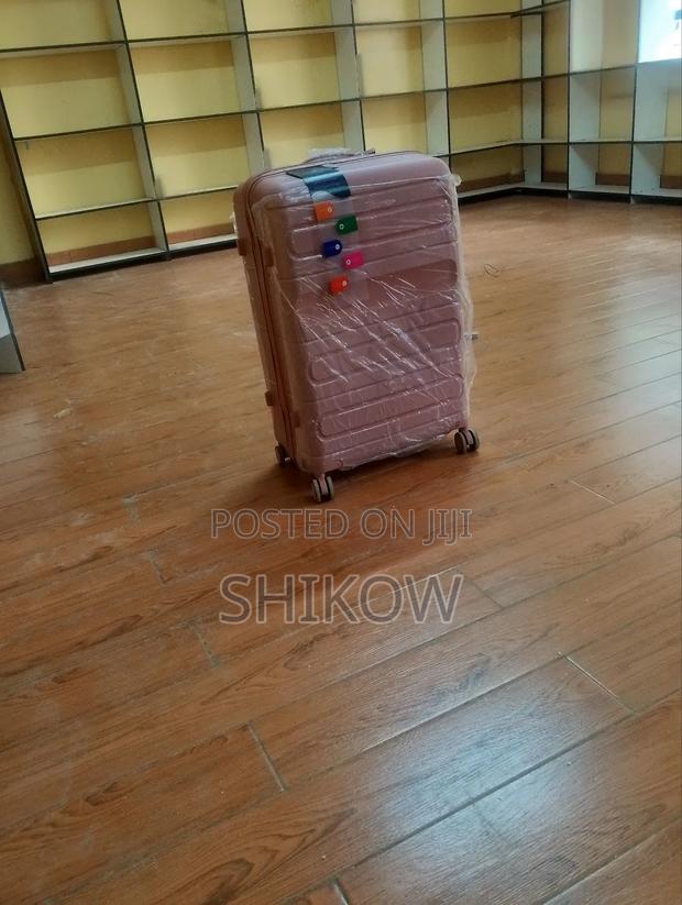 27-Inch Travel Luggage – Strong Reliable