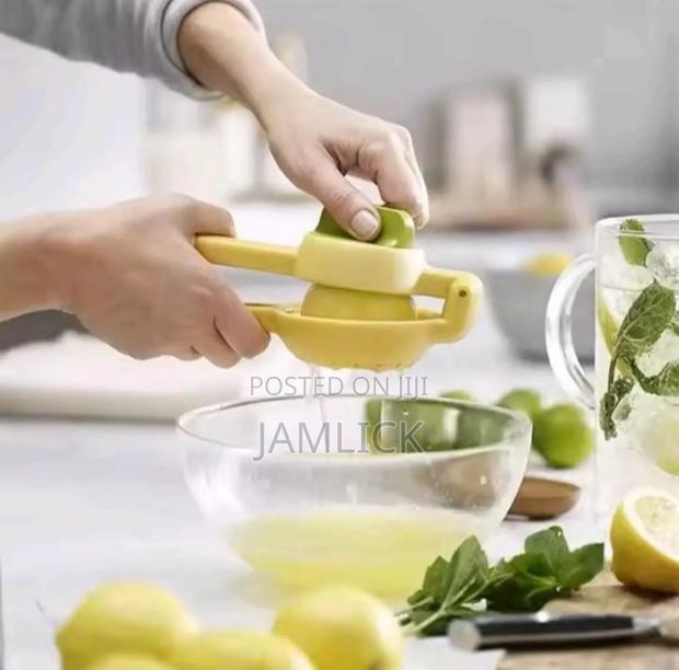 Hand Press Lemon Squeezer – Bz - thumbnail 2