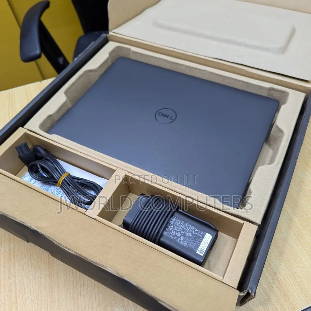 New Laptop HP ProBook 440 G1 16GB Intel Core Ultra 7 SSD 512GB