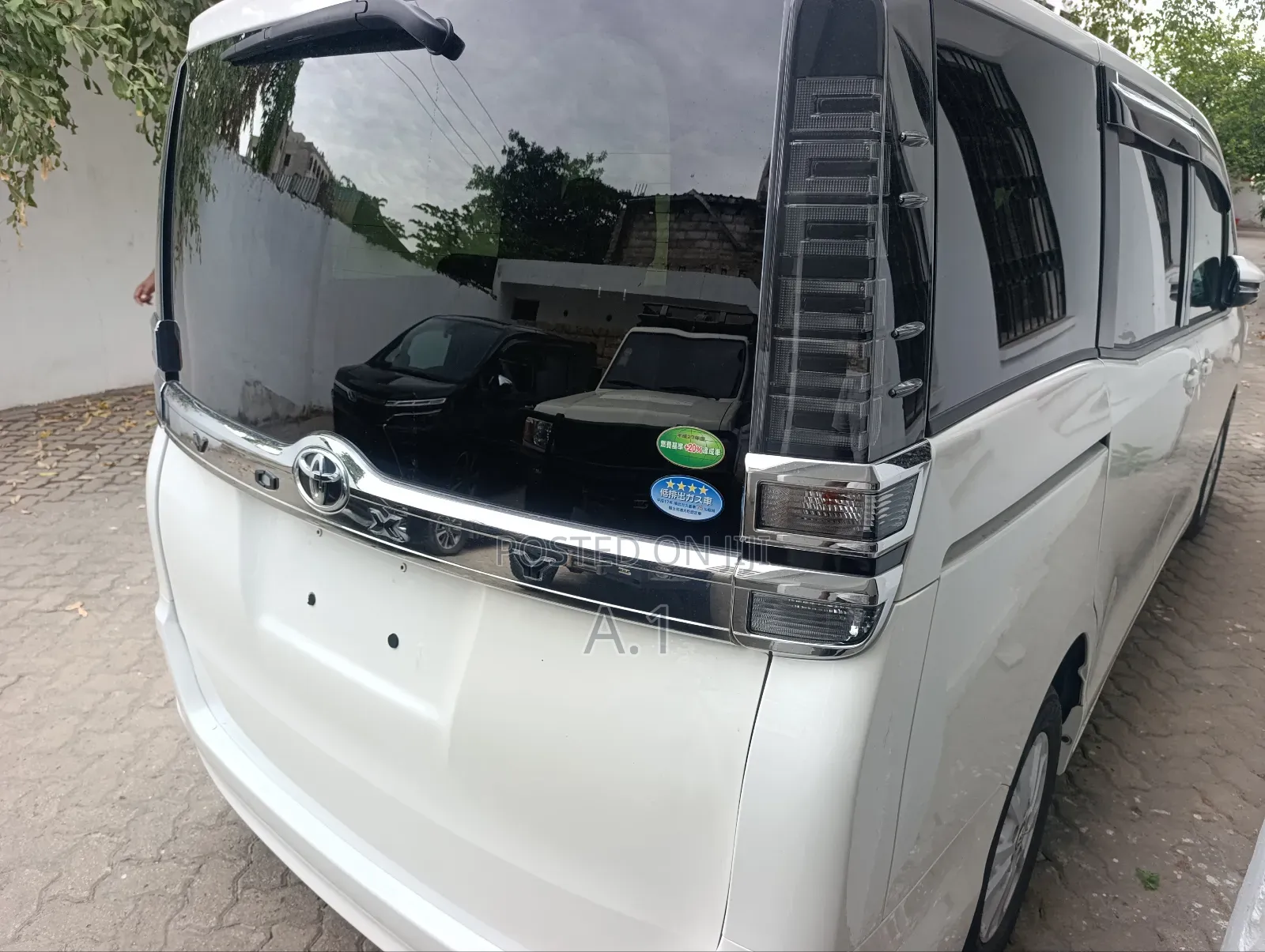 Toyota Voxy 2018 White
