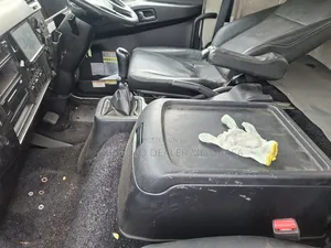 Fuso Fighter Cover Body 10t 2018