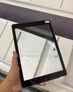 Apple iPad 10.2 (2019) 128 GB Gray