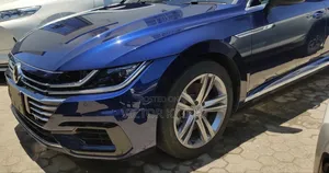 Volkswagen Arteon 2.0T SE R-Line w/19 AWD 4MOTION 2019 Blue