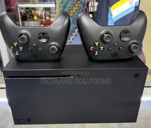 Good as New Xbox Series X With 2 Pads