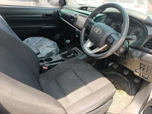 Toyota Hilux Revo Single Cab Deisel 2.8 AWD 2019 Pearl