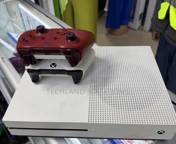 Clean Unit Microsoft Xbox One S - thumbnail 5