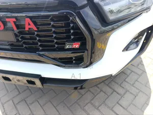 Toyota Hilux Revo Double Cab Deisel 2.8 AWD 2019 White