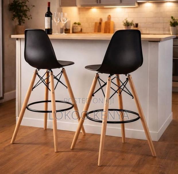 Barstool; Armless Plastic High-Eames Counter Chair - thumbnail 10