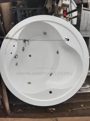 Round Acrylic Jacuzzi