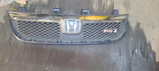 Honda Stream 2008 Grill