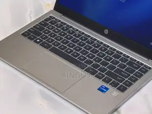 New Laptop HP 240 G9 8GB Intel Core i7 SSD 512GB