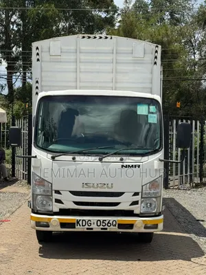 Isuzu FRR 2021 White