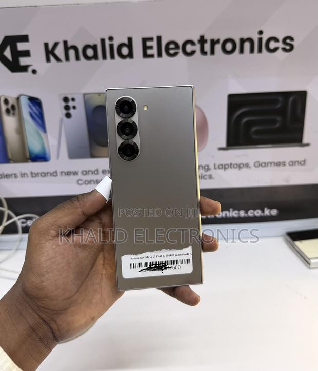 Samsung Galaxy Z Fold6 256 GB Gray - thumbnail 4