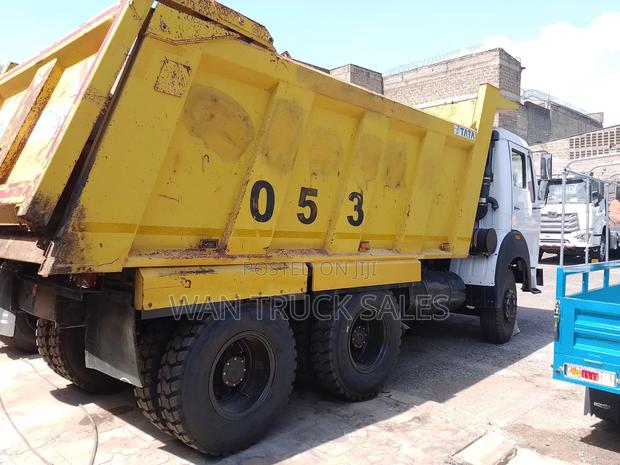 Tata Tipper 2516 2021 White - thumbnail 5