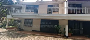 5 Bedroom Townhouse Office to Let