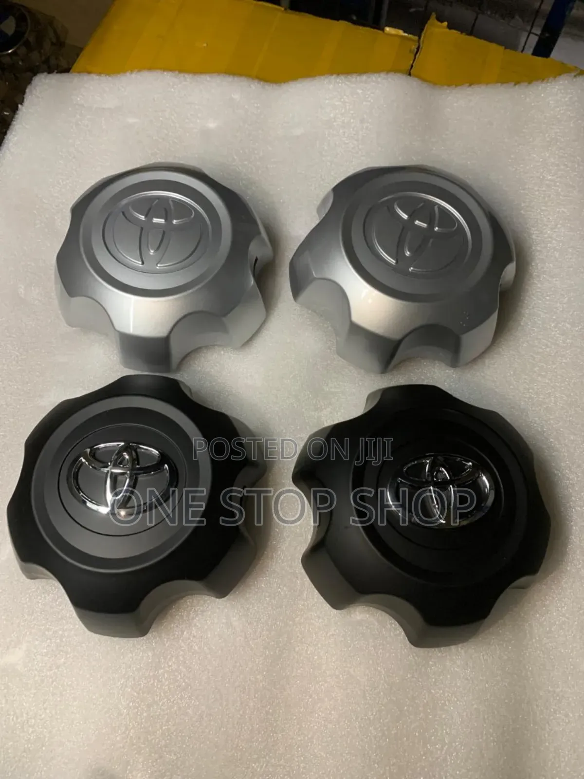 Silver or Black Rim Centre Replacement Caps for Prado Models 1pc
