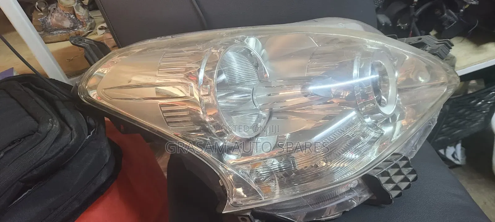 Toyota Ractis 2008 Xenon Headlight