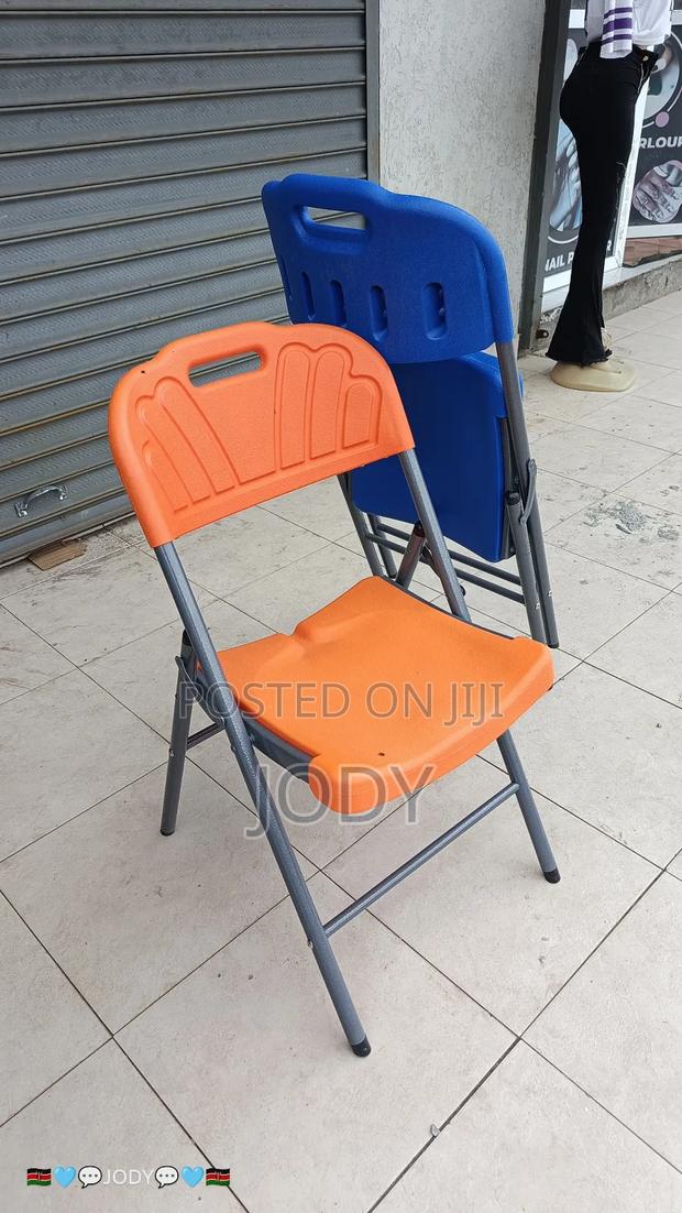 Foldable Chair – Strong, Stylish & Space-saving - main view
