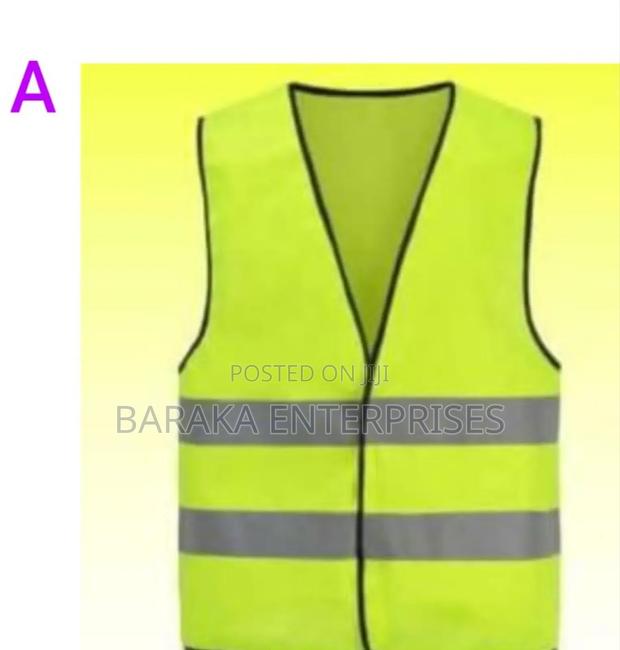 High Visibility Safety Vest With Reflective Strips