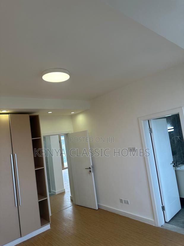 3bdrm Apartment in Lavington for sale - main view