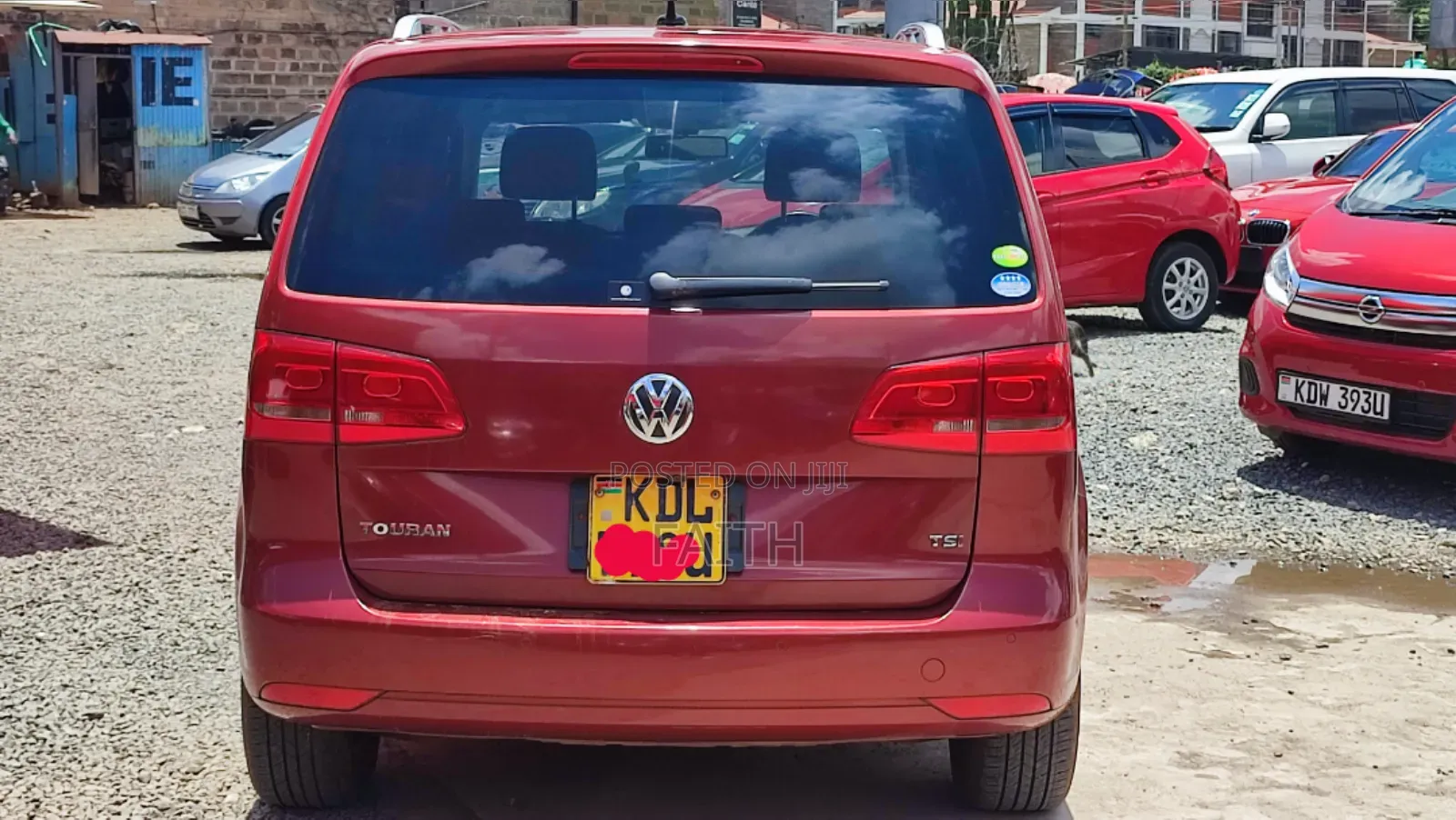 Volkswagen Touran 2016 Red