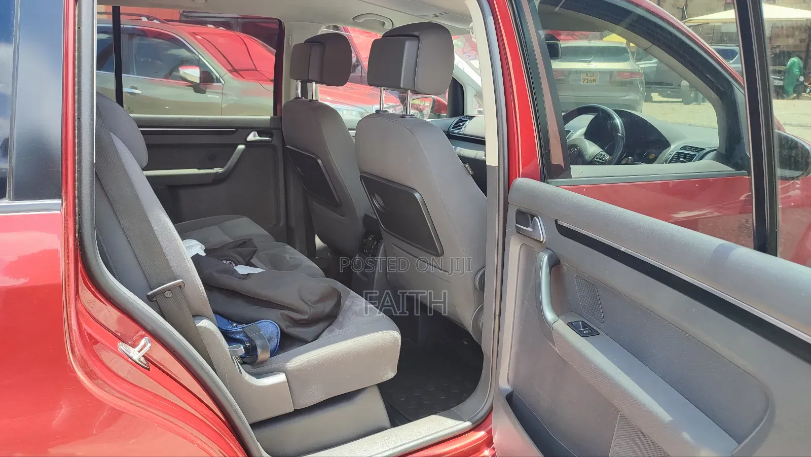 Volkswagen Touran 2016 Red