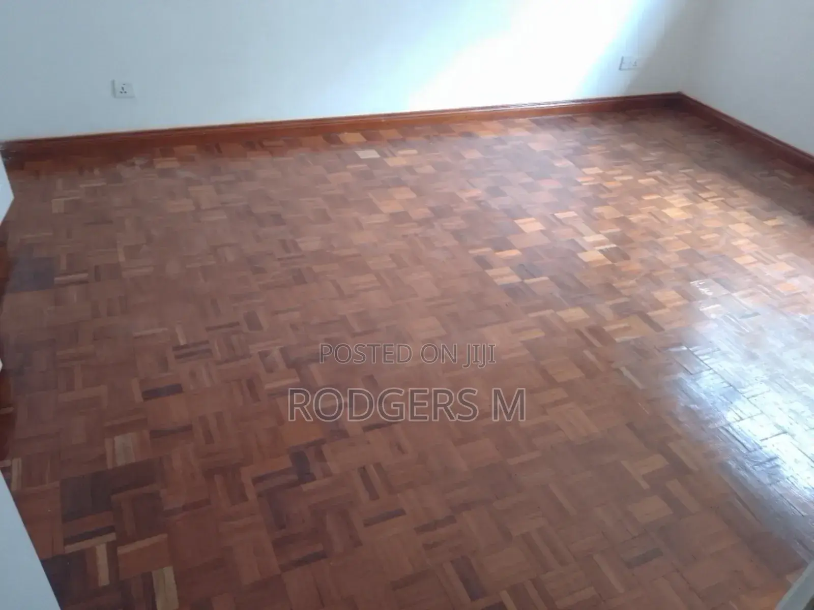 4bdrm Apartment in Riverside Drive for rent
