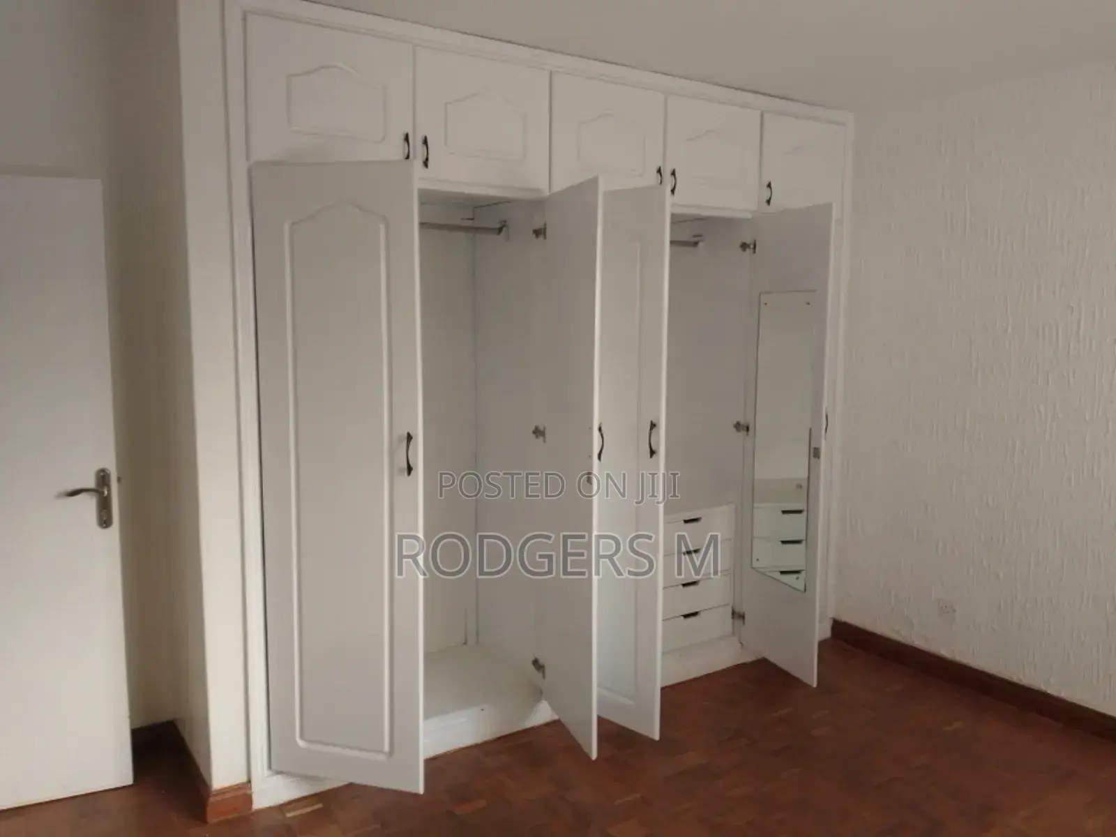 4bdrm Apartment in Riverside Drive for rent