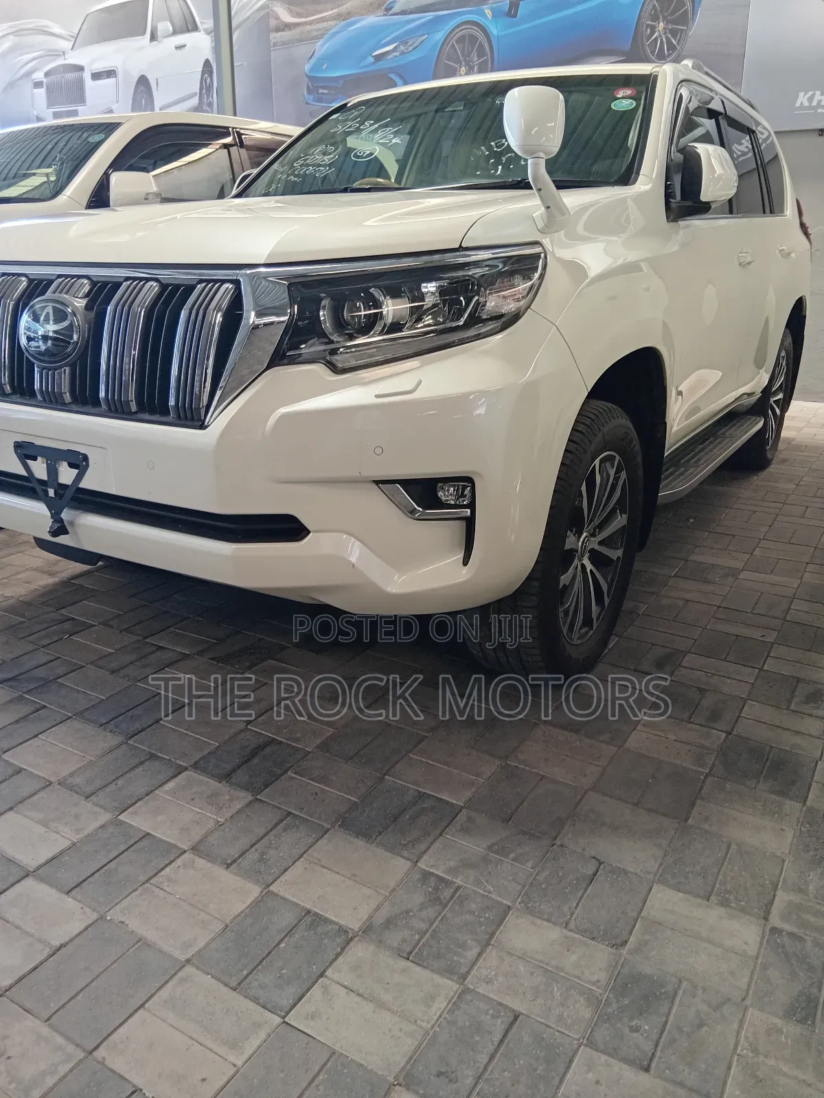 Toyota Land Cruiser 79 Series 2018 White