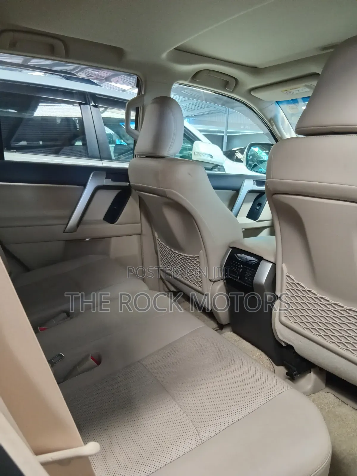Toyota Land Cruiser 79 Series 2018 White