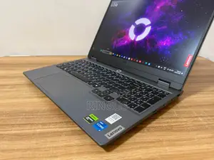 New Laptop Lenovo LOQ 15AHP10 24GB Intel Core i7 SSD 512GB