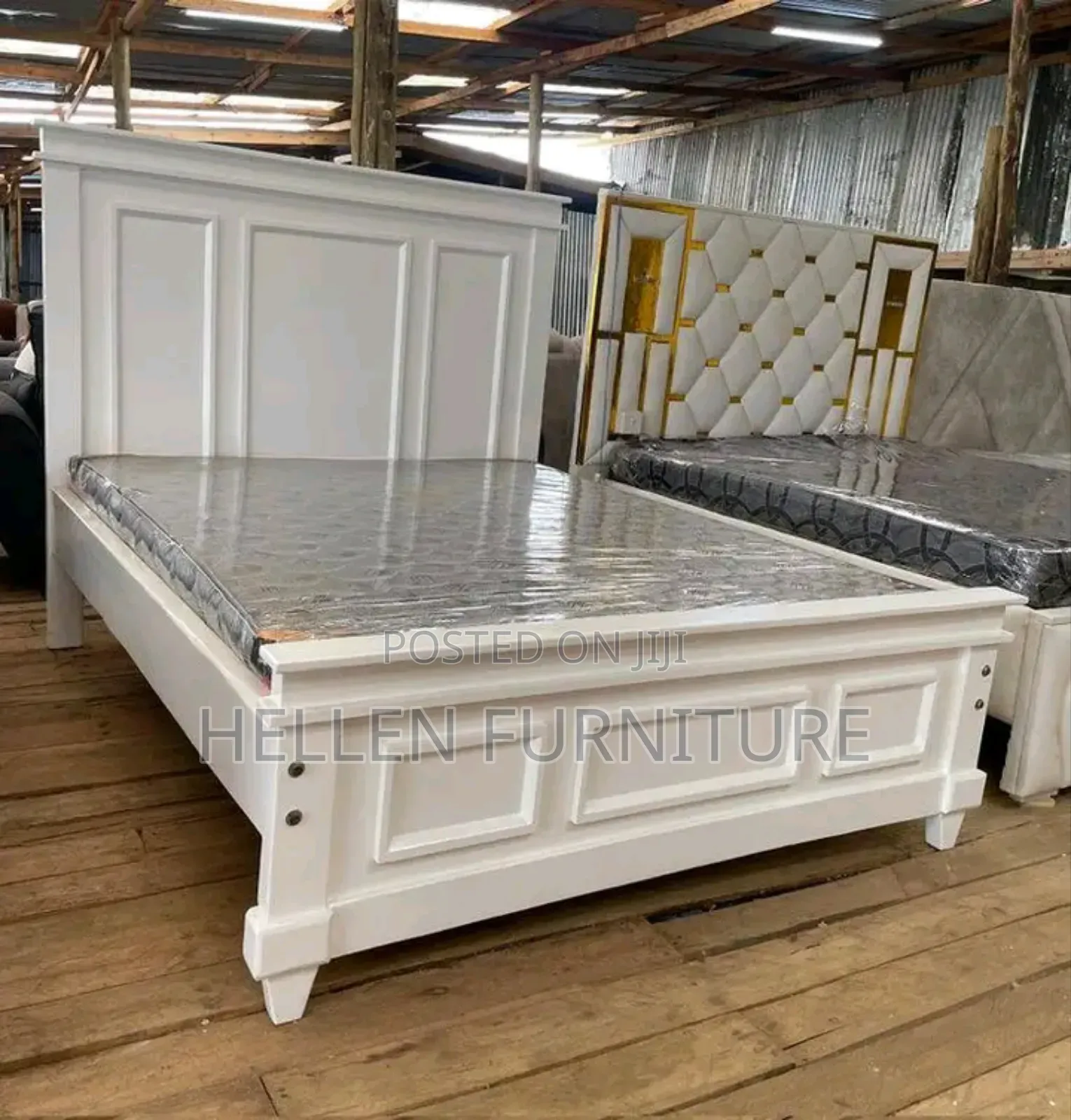 Board Panel Bed