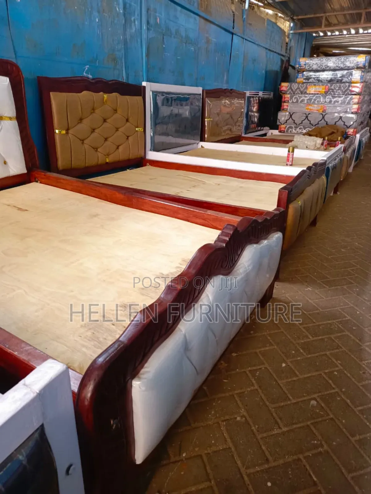 Chester/Mocket Bed Available