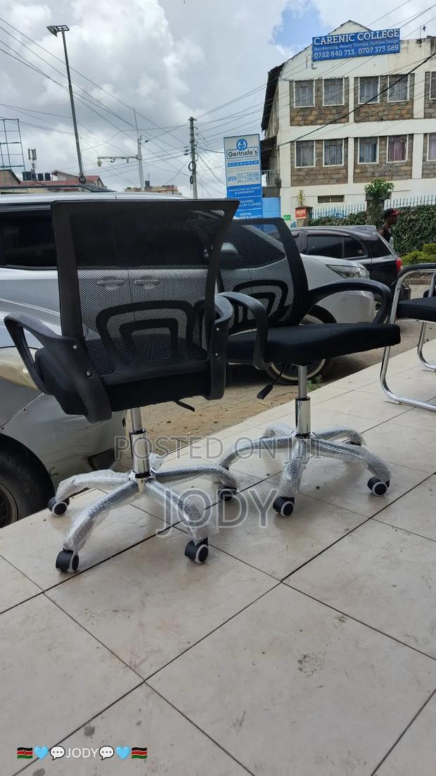 Mesh Office Chair – Breathable & Comfortable - main view