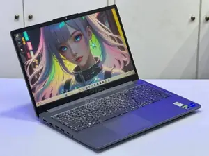 New Laptop Lenovo LOQ 15ARP9 16GB Intel Core i7 SSD 512GB
