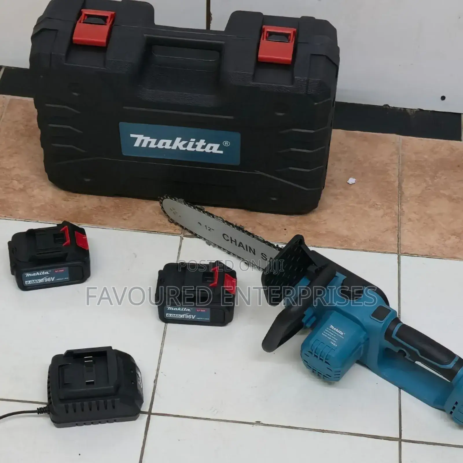Makita 12" Cordless Chainsaw