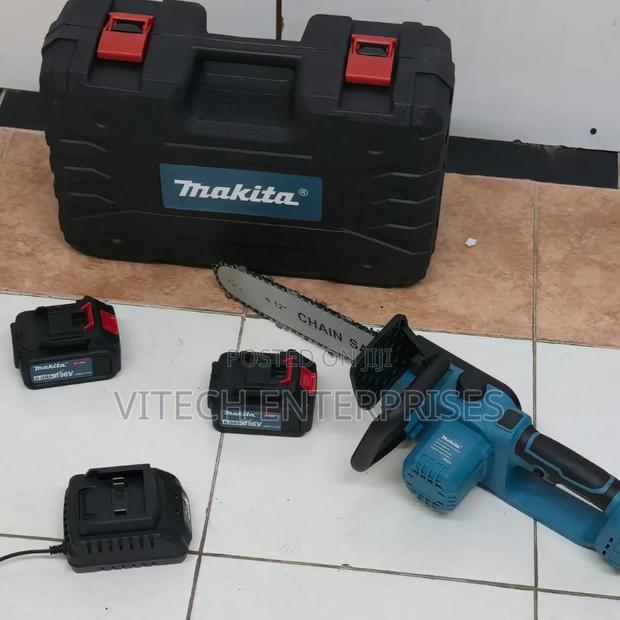 Makita 12" Cordless Chainsaw