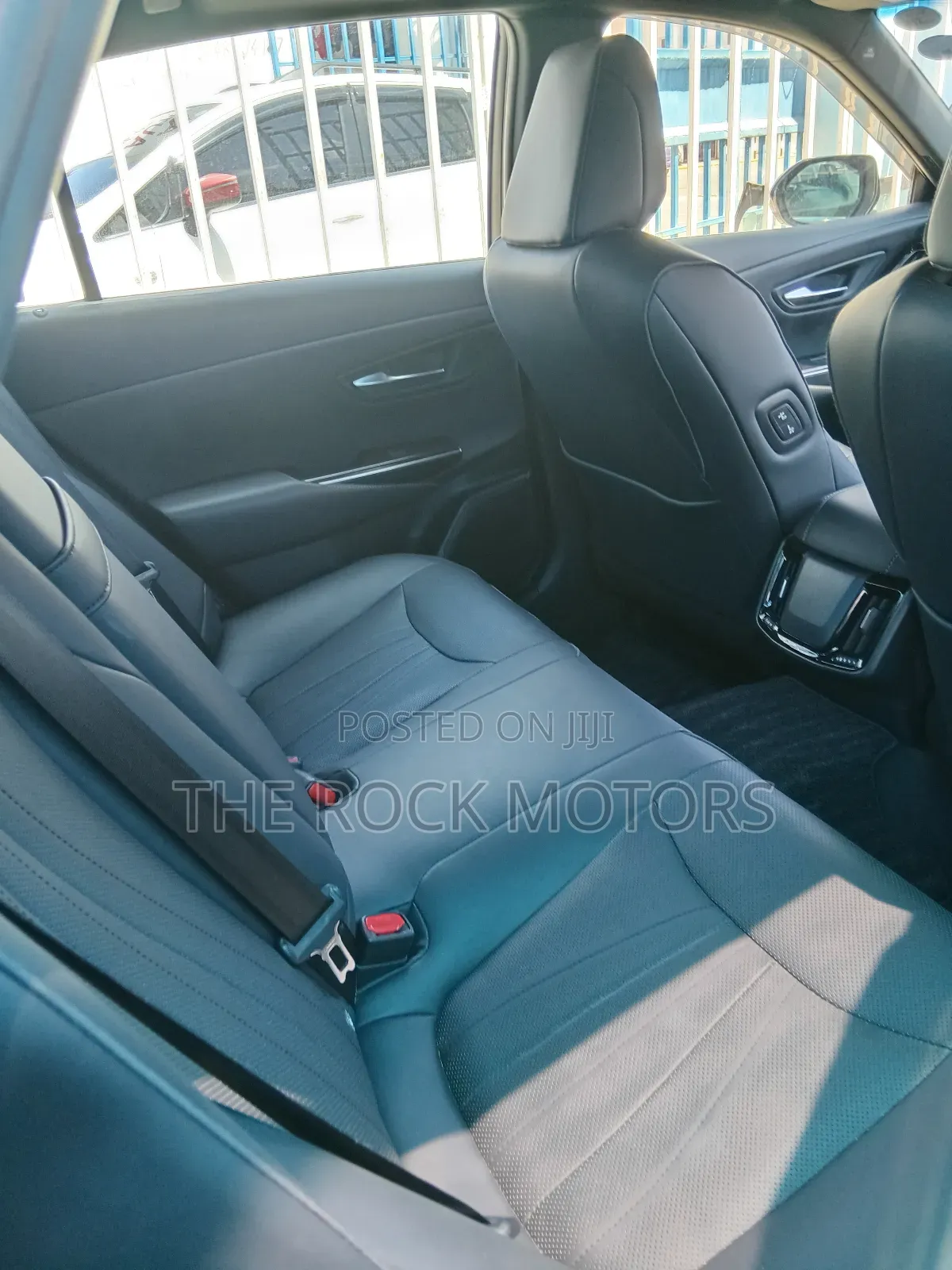 Toyota Crown 2018 Black
