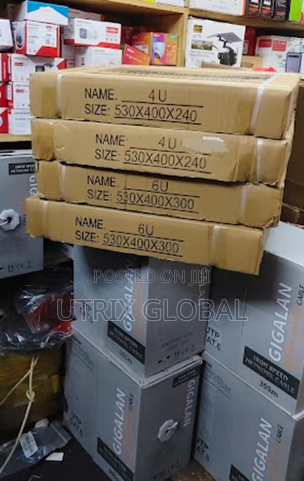 4u Lockable Data Cabinet 530×400×240