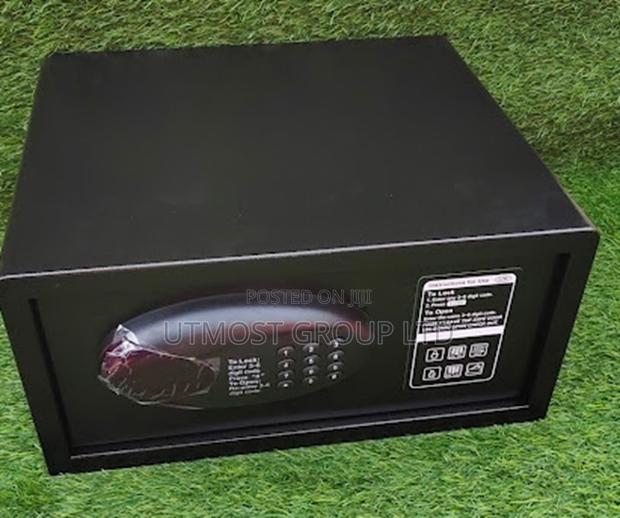 9kgs Steel Digital Safe With Emergency Key