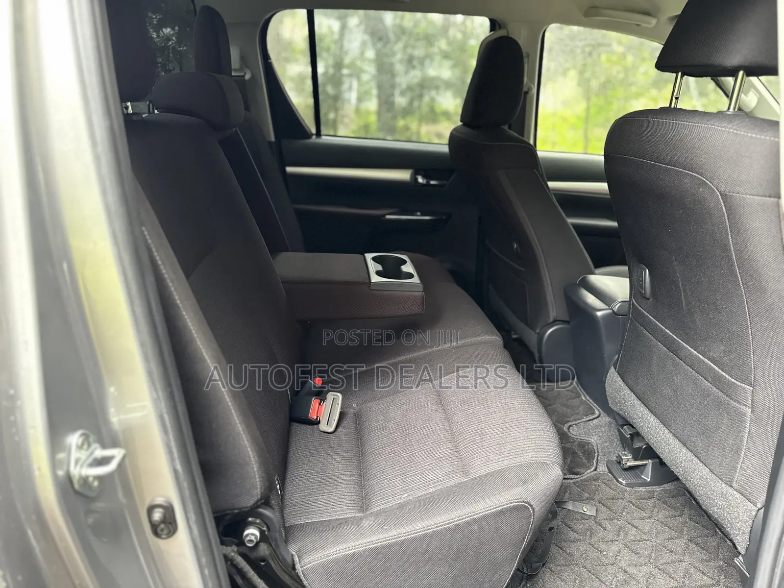 Toyota Hilux Revo Double Cab Deisel 2.4 AWD 2021 Silver