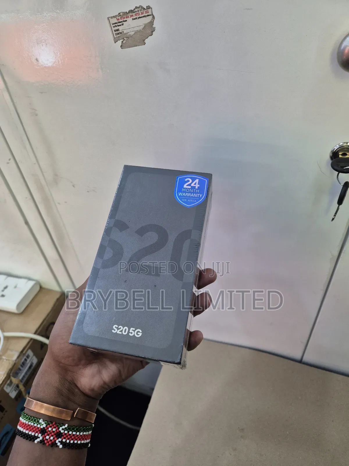 New Samsung Galaxy S20 128 GB Blue