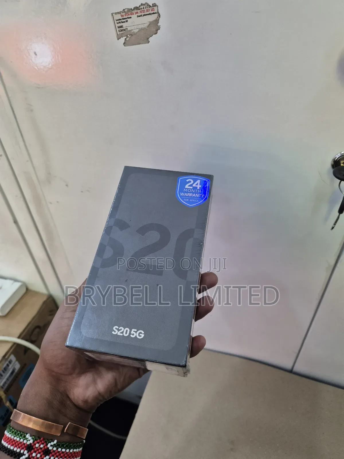 New Samsung Galaxy S20 128 GB Blue