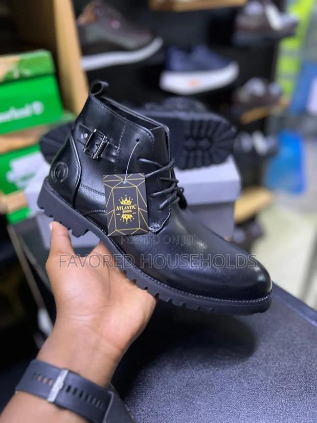 Official Boots Available - main view