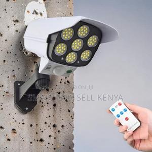 Long Working Time Dummy Fake CCTV Camera Motion Sensor Solar Light - thumbnail 2