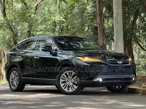 Toyota Harrier 2.0 2020 Black