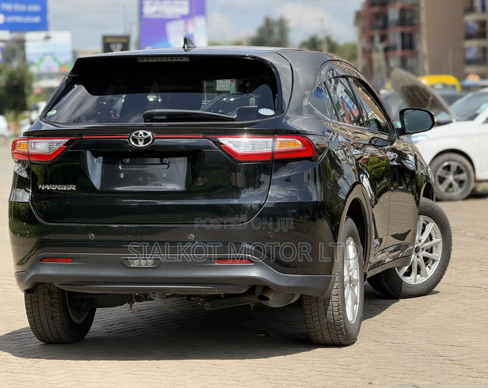 Toyota Harrier 2.0 2019 Black