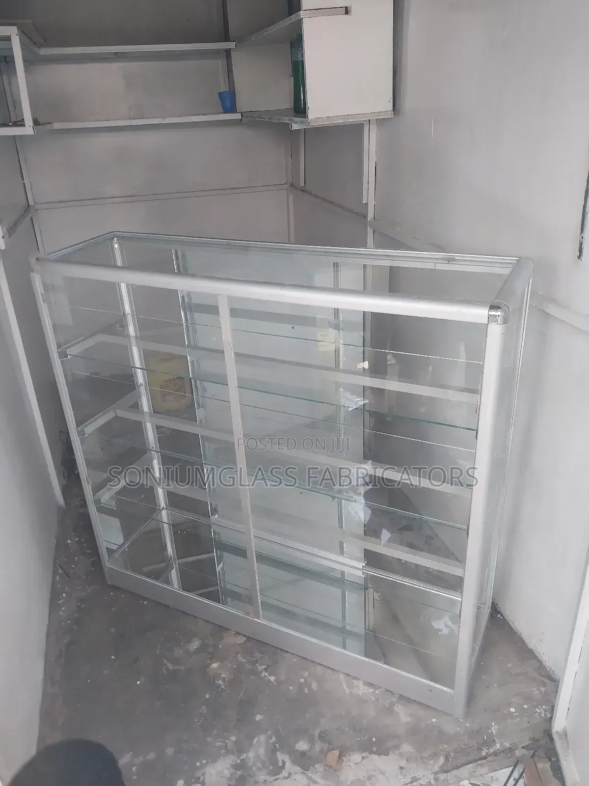 Shelves Unit