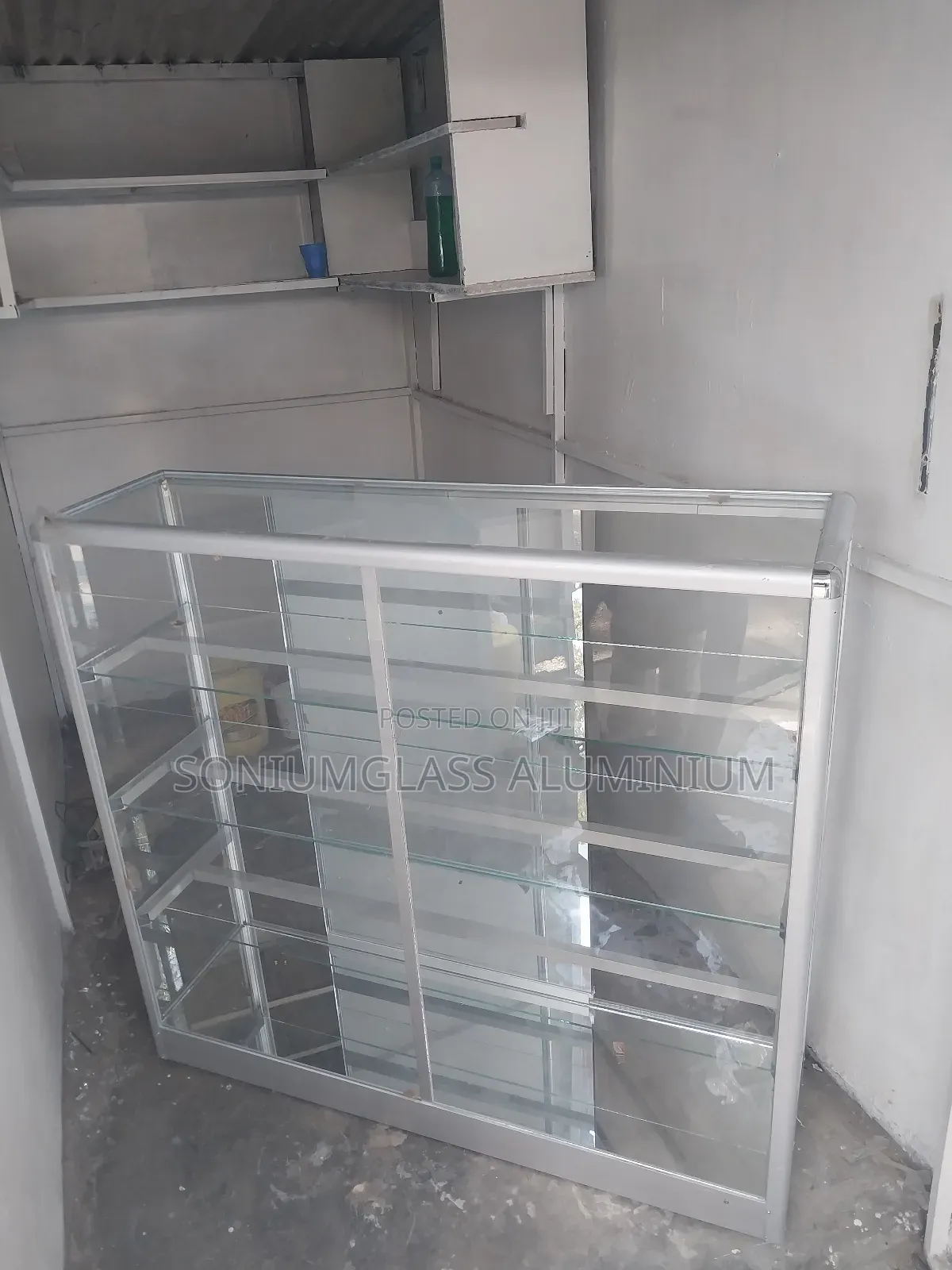 Shelves Unit